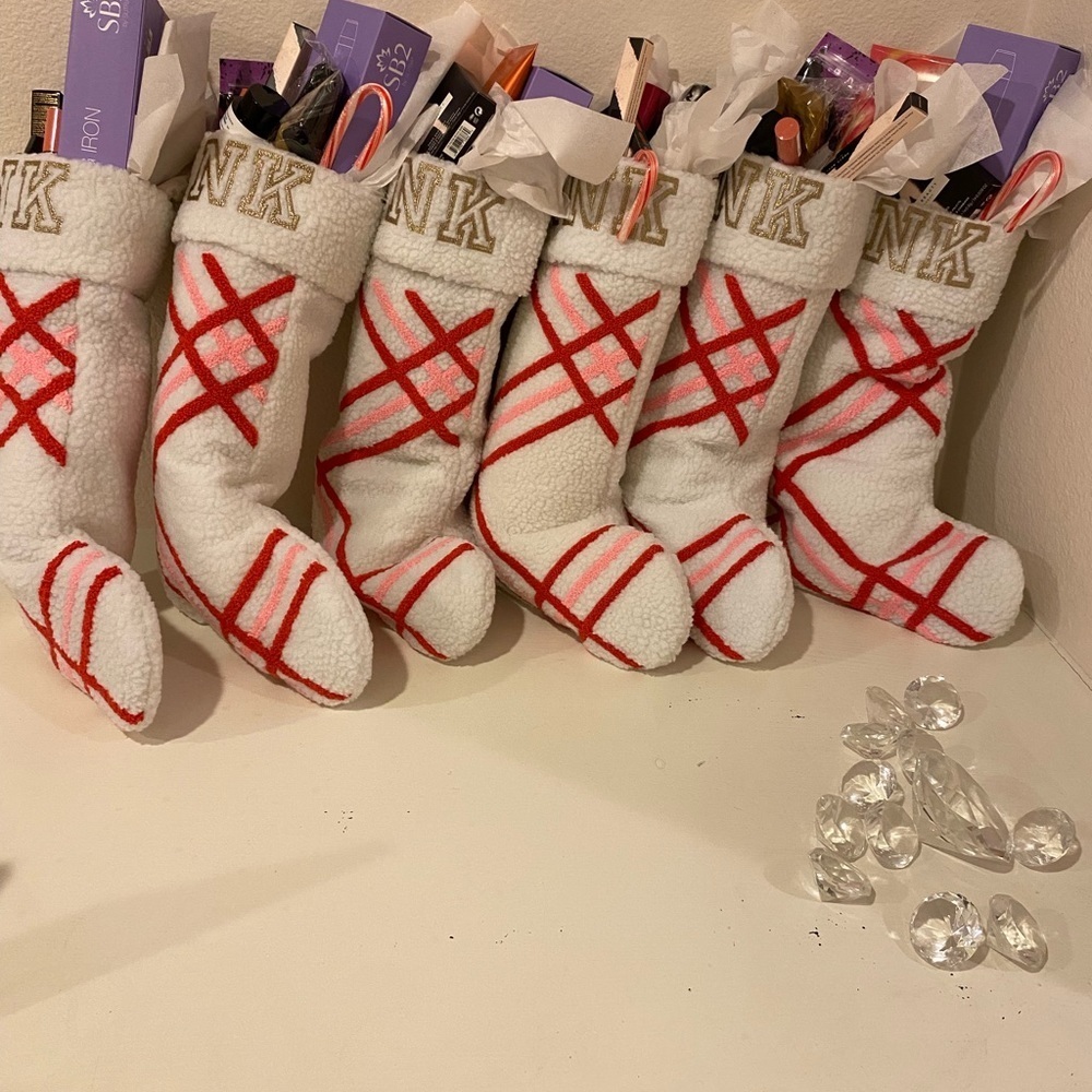 NWT CHRISTMAS MYSTERY STOCKING - Picture 5 of 8